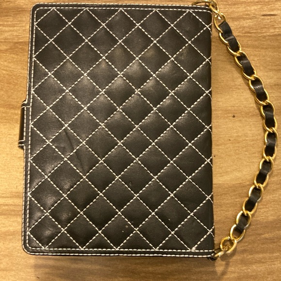 Sophisticated Black and Gold Quilted Notebook - Picture 5 of 10